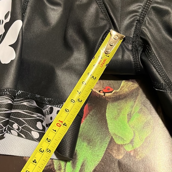 ππ²β’ ππ
π Betty Designs x BADDIE VIBESππ
π - Picture 11 of 16